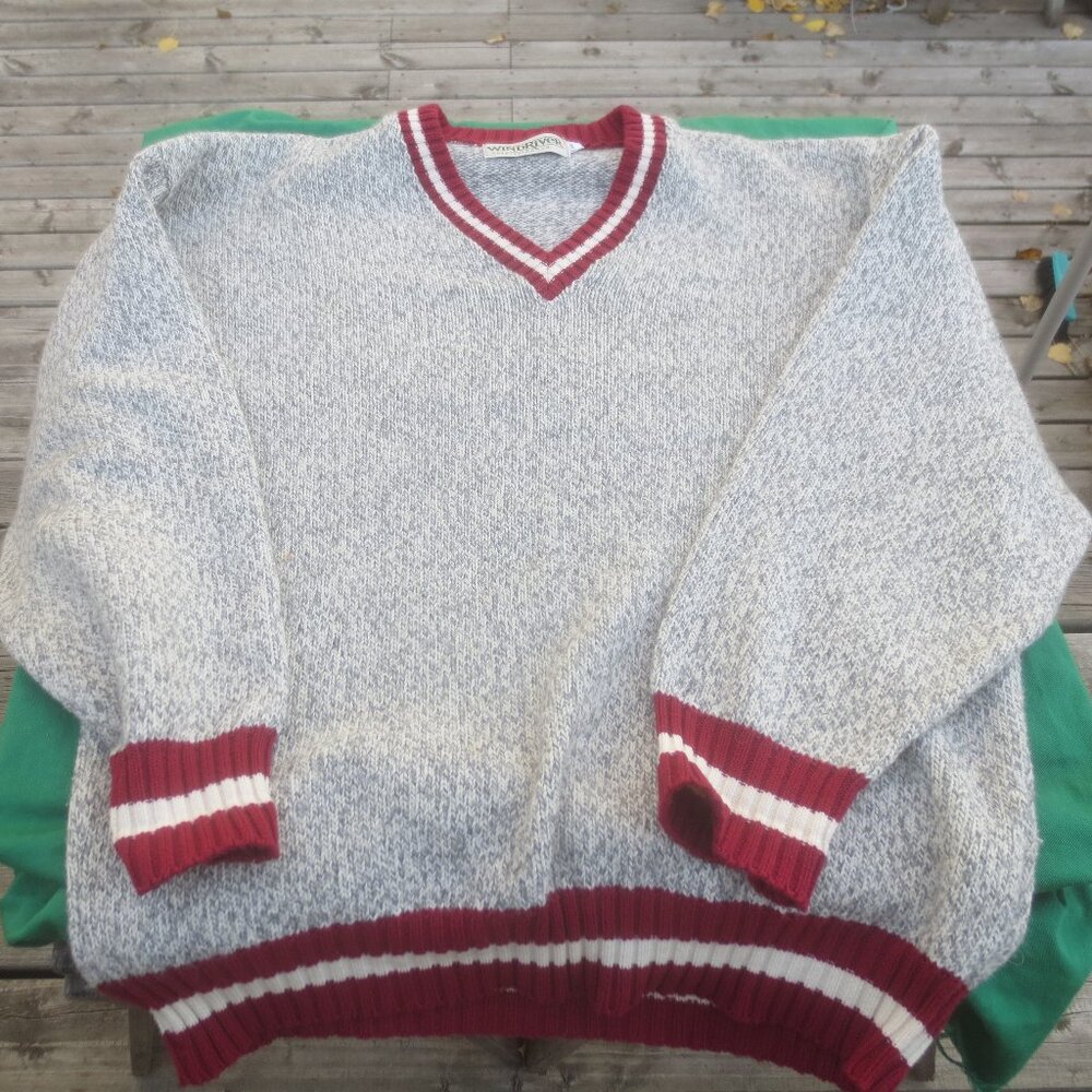 Brand New Wind River Cotton Wool Pullover V-Neck CollarSweater - Medium Men's.